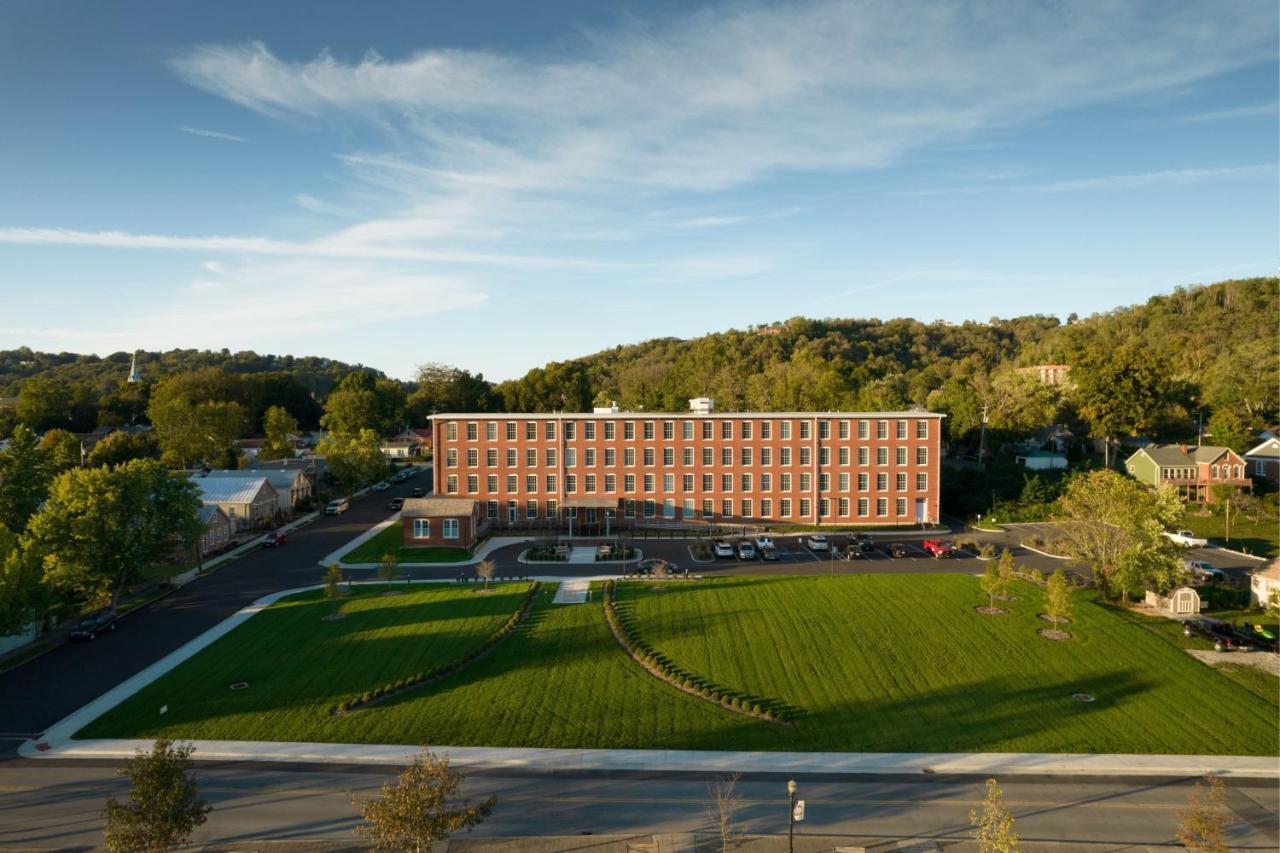 Fairfield Inn & Suites Madison Historic Eagle Cotton Mill Экстерьер фото