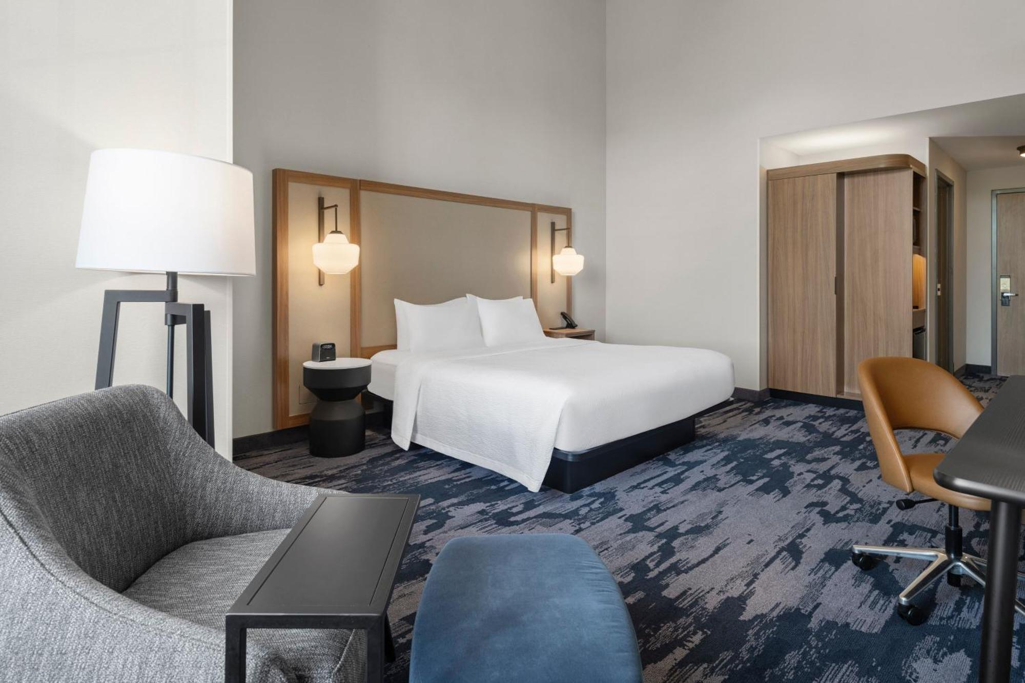 Fairfield Inn & Suites Madison Historic Eagle Cotton Mill Экстерьер фото