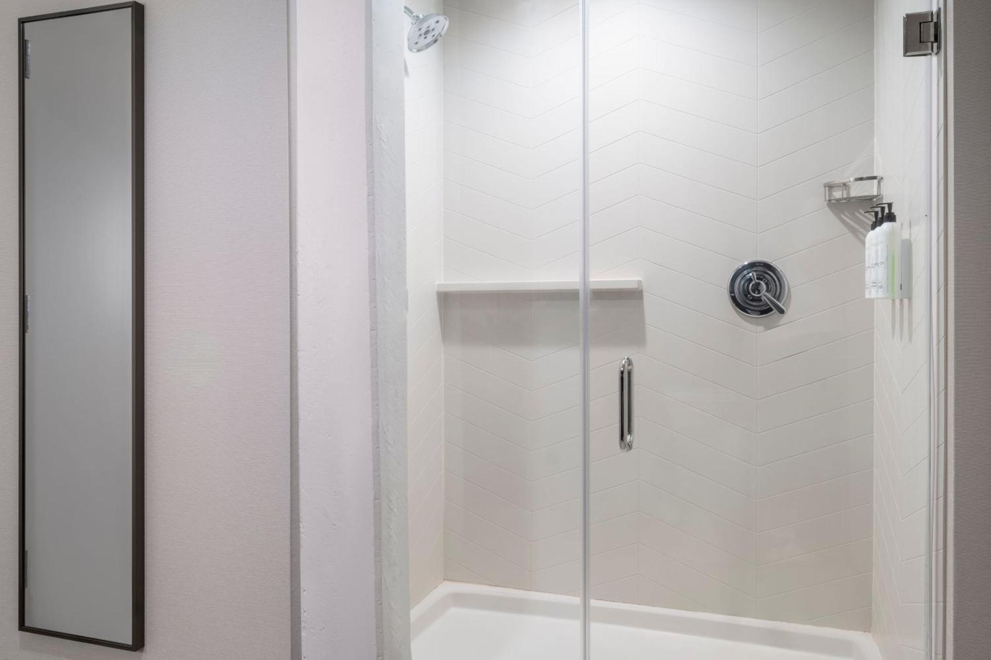 Fairfield Inn & Suites Madison Historic Eagle Cotton Mill Экстерьер фото