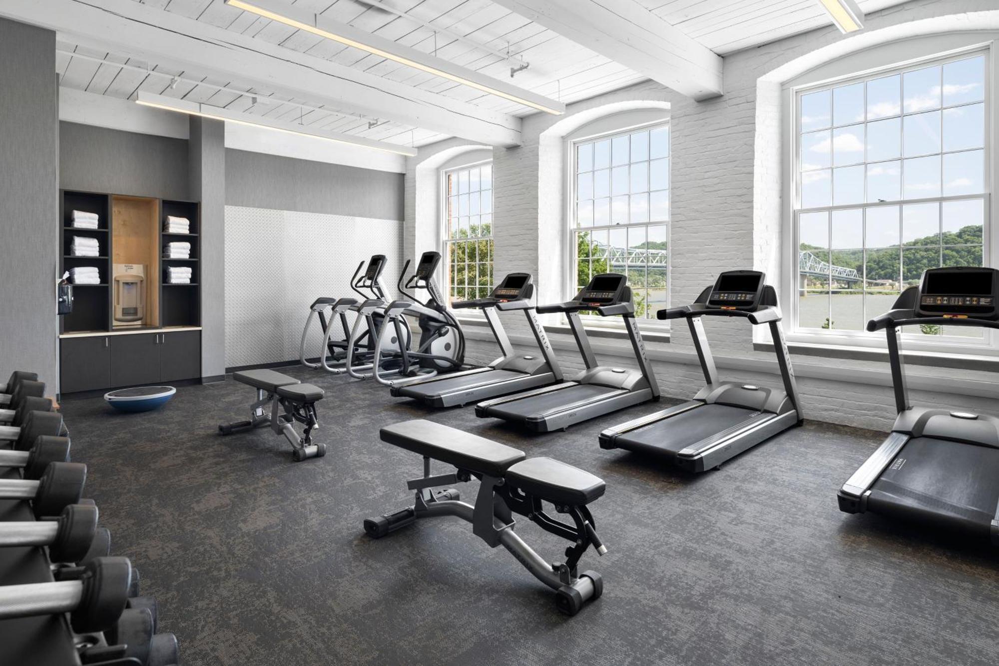 Fairfield Inn & Suites Madison Historic Eagle Cotton Mill Экстерьер фото