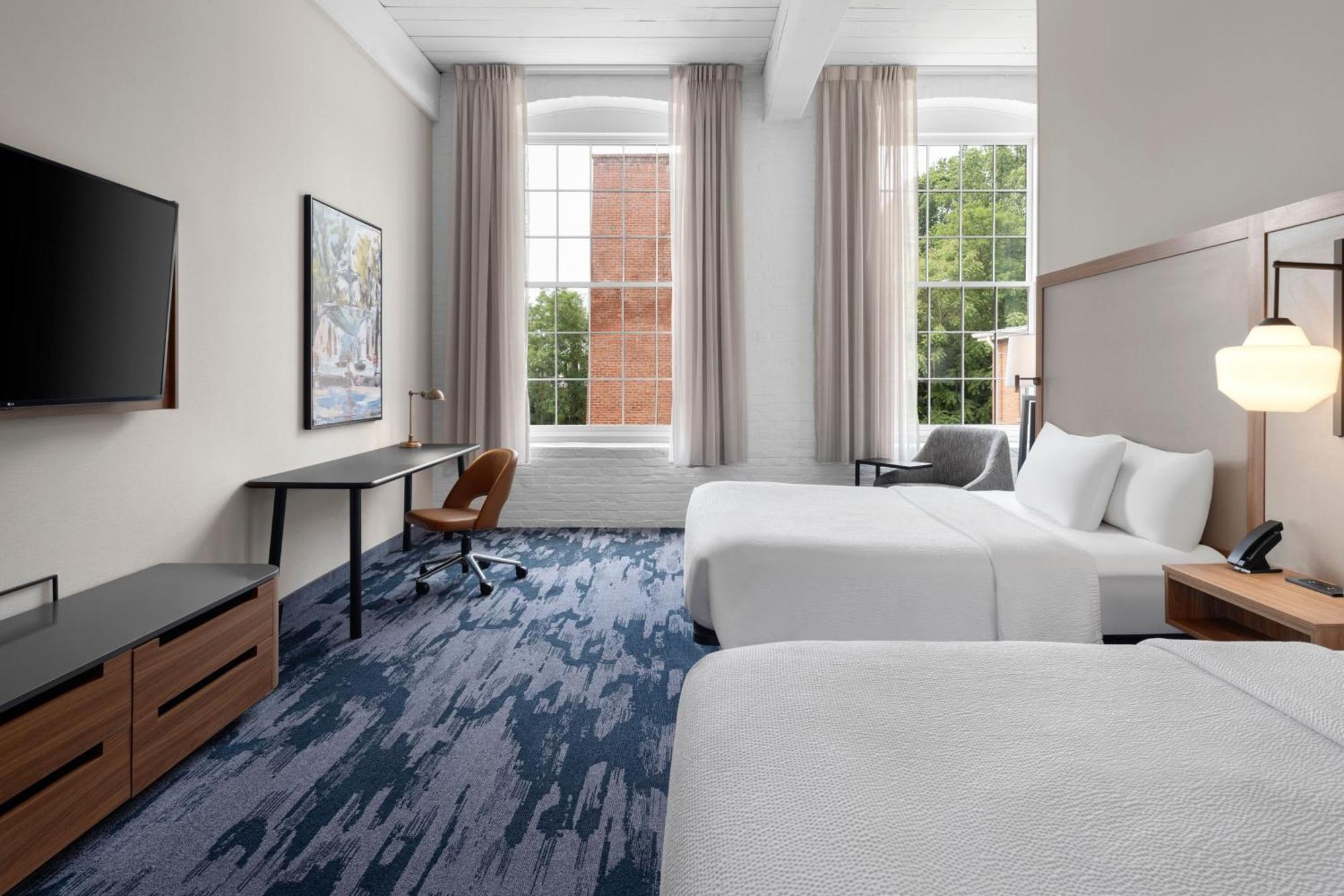 Fairfield Inn & Suites Madison Historic Eagle Cotton Mill Экстерьер фото